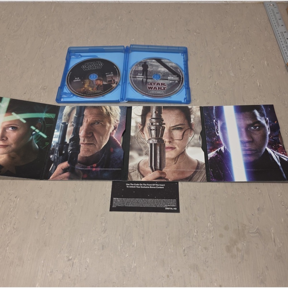 Star Wars Blu-Ray Lot: The Force Awakens & The Last Jedi Multi-Screen (5 discs) - Picture 3 of 4